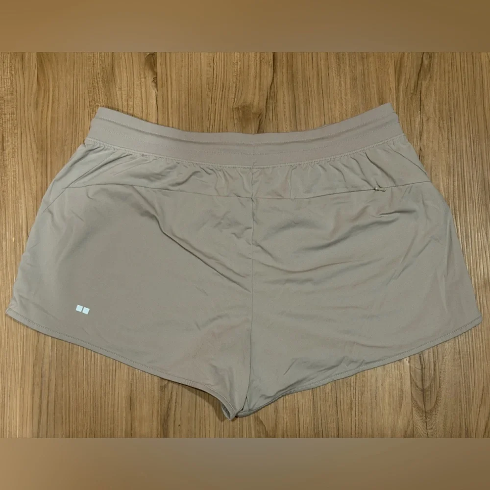Uniqlo Beige Activewear Shorts - Picture 2 of 3